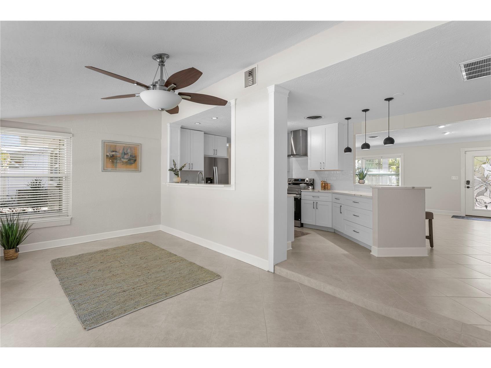 6604 Blue Heron Drive S Saint Petersburg FL 33707 TB8471133 image16