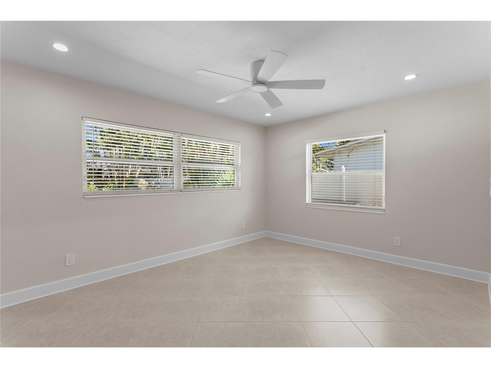 6604 Blue Heron Drive S Saint Petersburg FL 33707 TB8471133 image24
