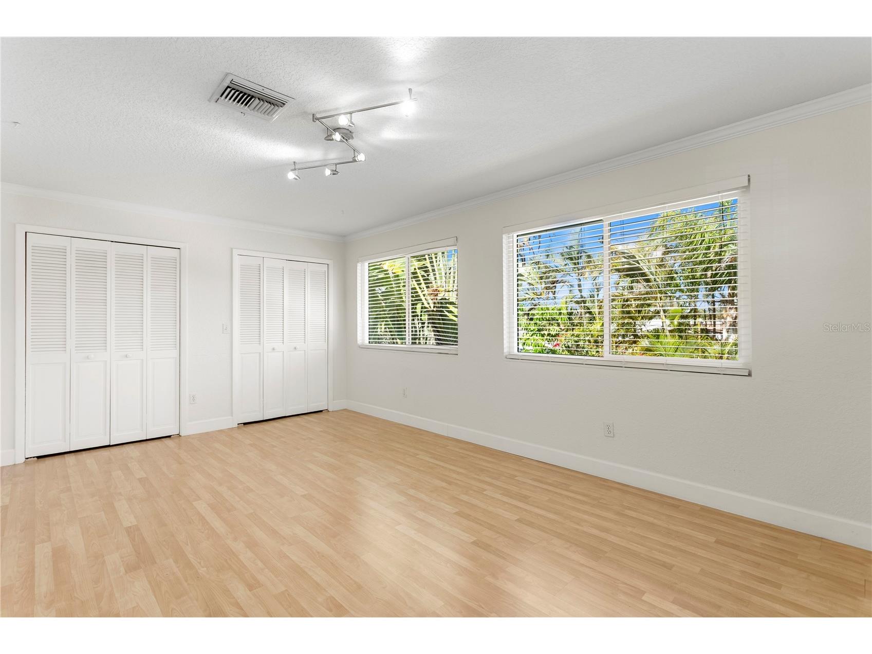6604 Blue Heron Drive S Saint Petersburg FL 33707 TB8471133 image30