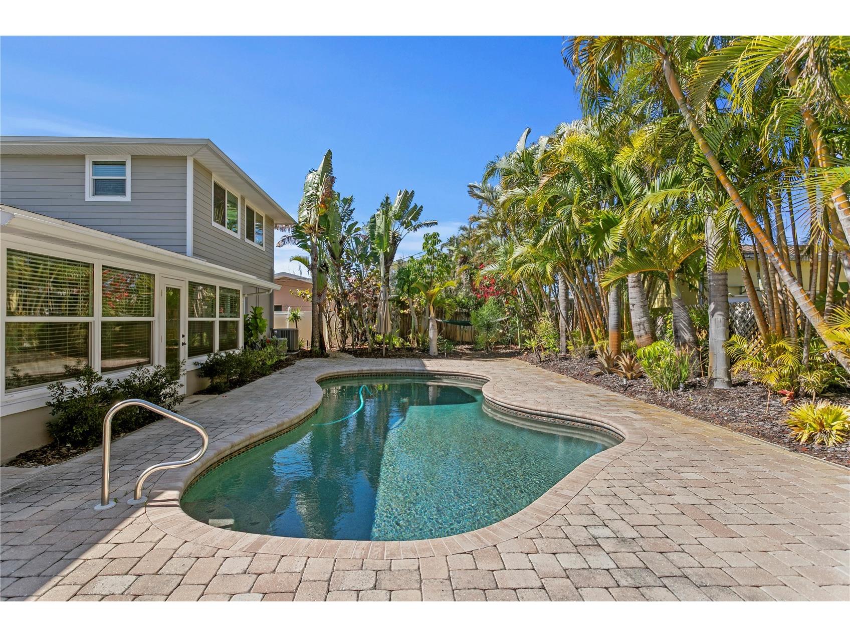 6604 Blue Heron Drive S Saint Petersburg FL 33707 TB8471133 image37
