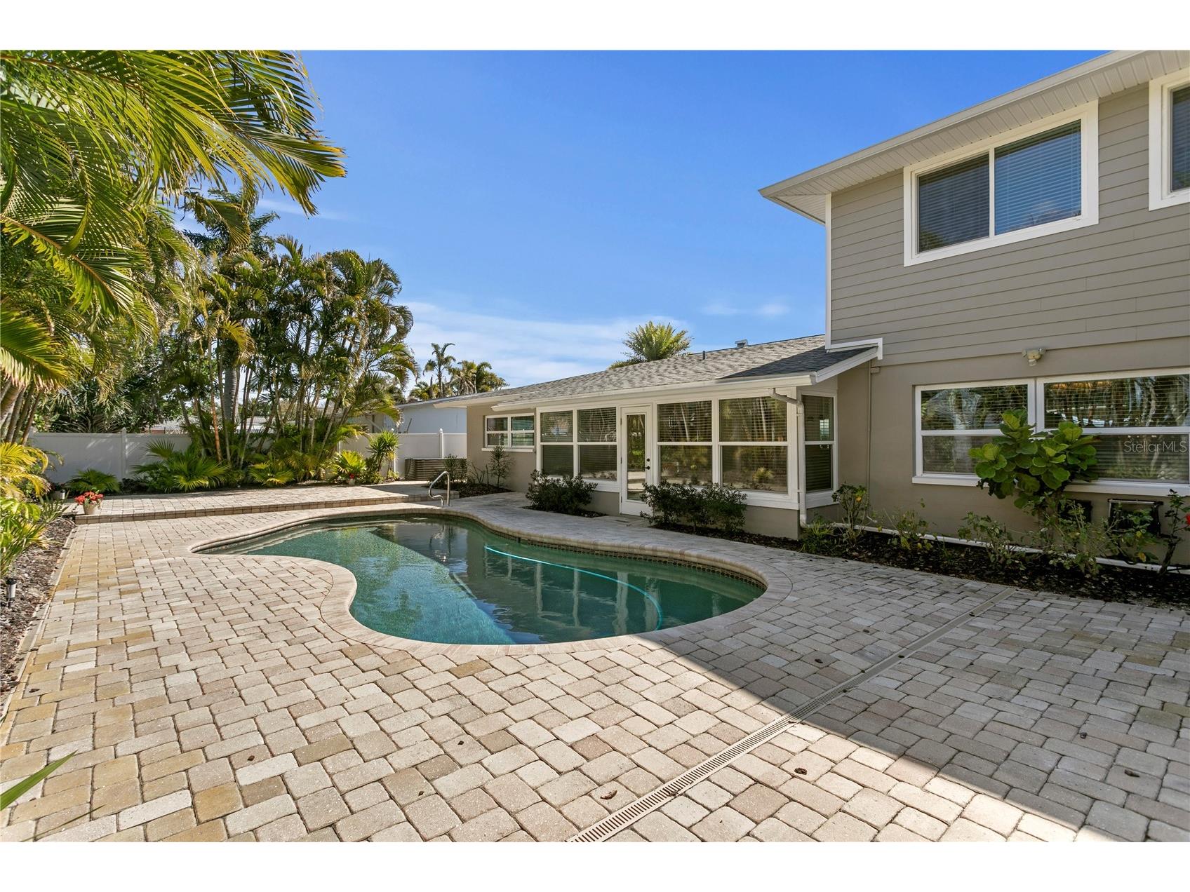6604 Blue Heron Drive S Saint Petersburg FL 33707 TB8471133 image38