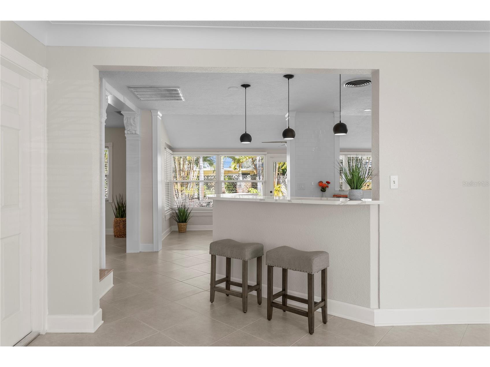 6604 Blue Heron Drive S Saint Petersburg FL 33707 TB8471133 image8