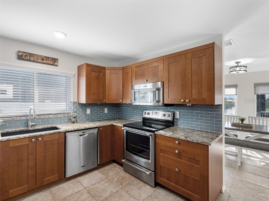 6604 Dolphin Cove Drive Apollo Beach FL 33572 TB8381851 image25