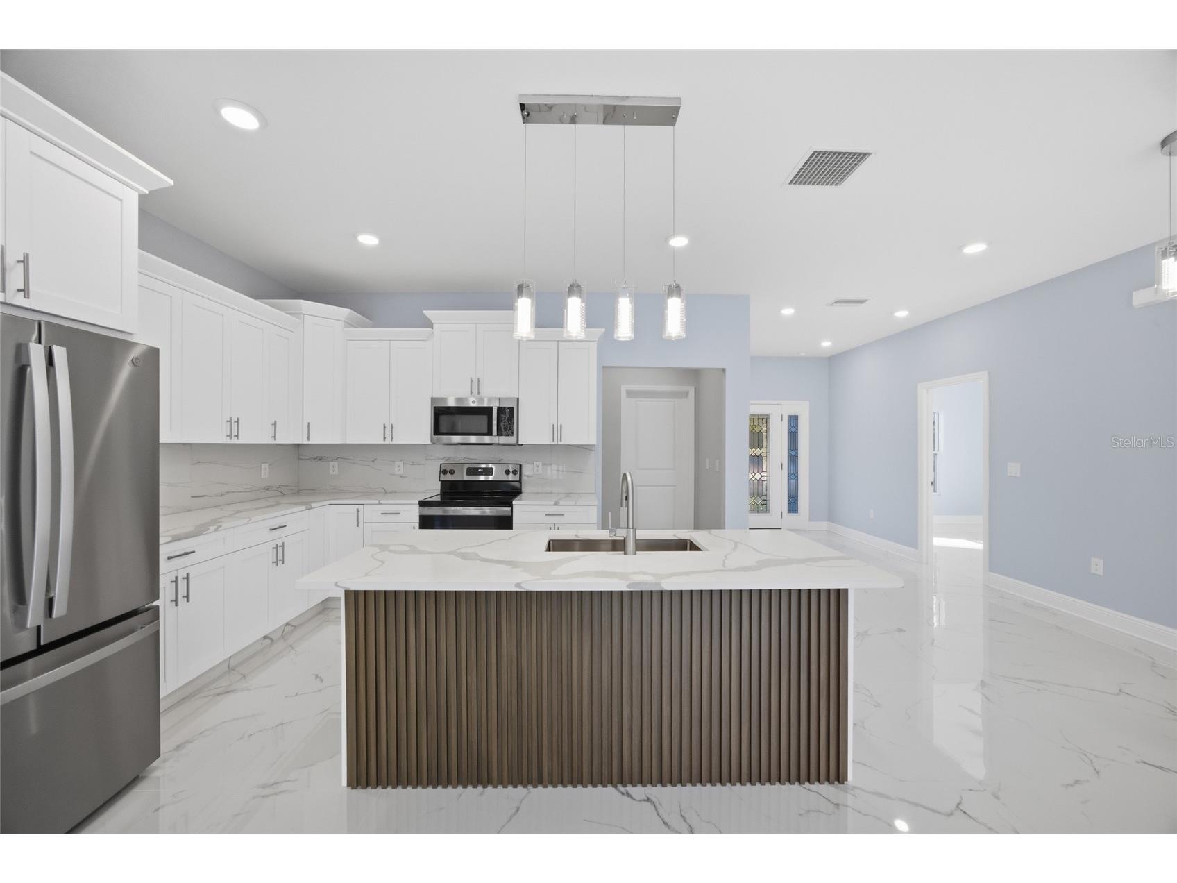6605 24th Ave Avenue S Tampa FL 33619 TB8477984 image7
