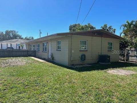 6605 48th Avenue N #B Saint Petersburg FL 33709 U8218090 image1