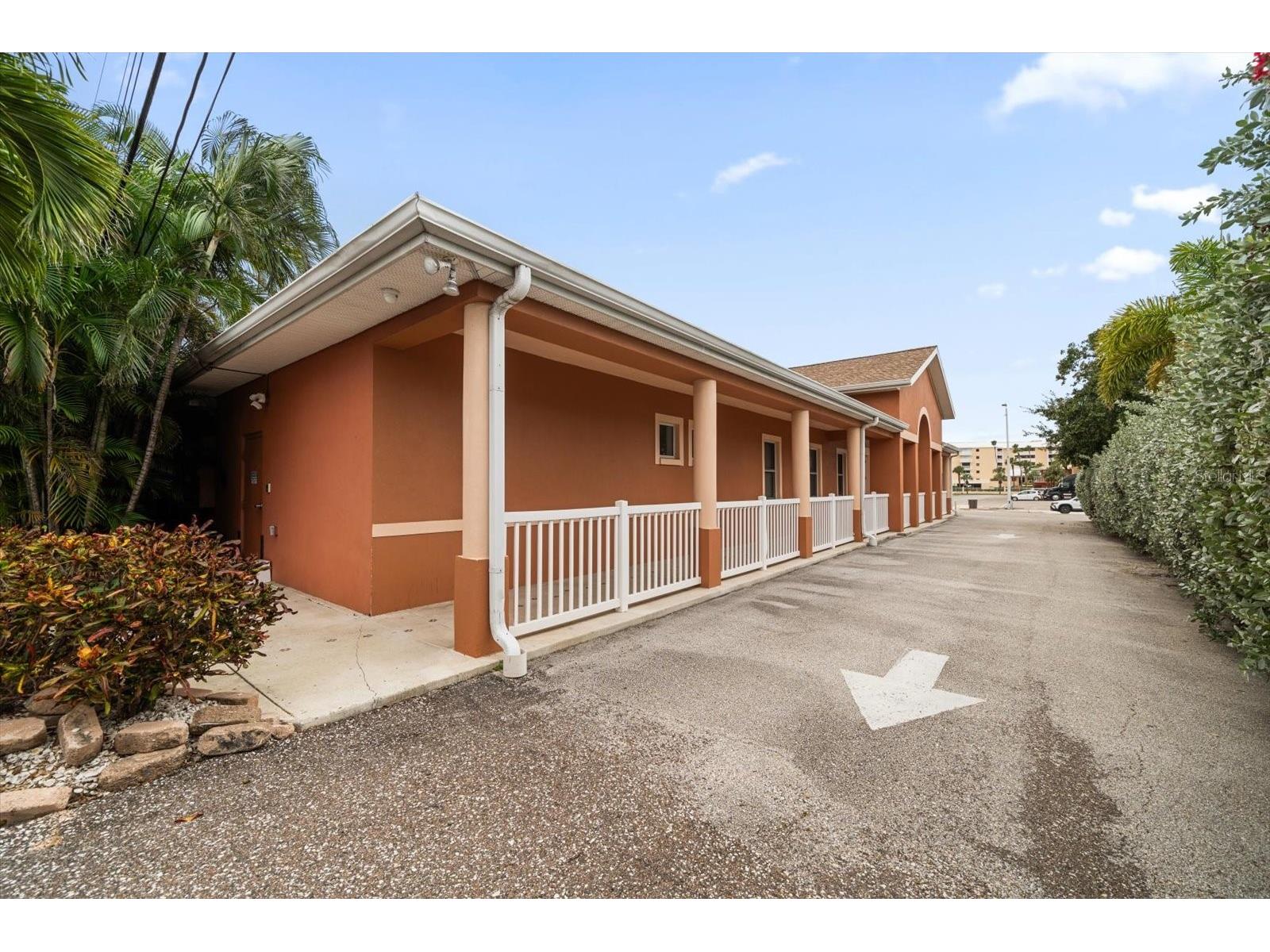 6605 Gulf Boulevard Saint Pete Beach FL 33706 TB8437700 image3