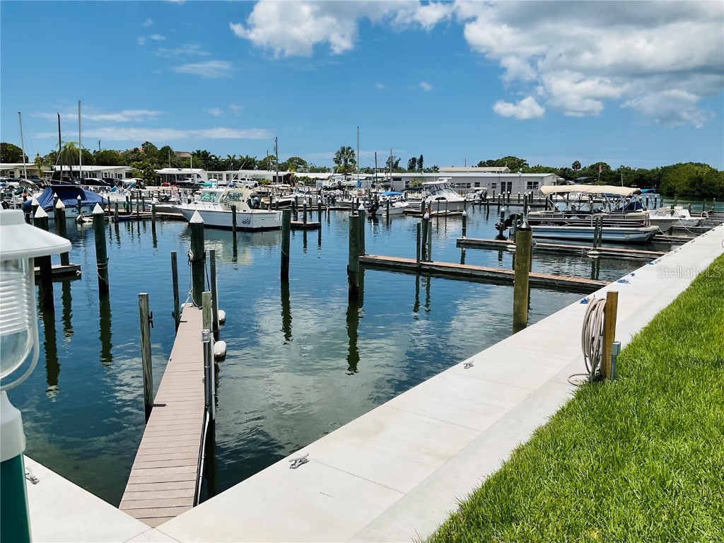 6605 Oregon Street Bradenton FL 34207 - SARASOTA BAY A4668700 image4