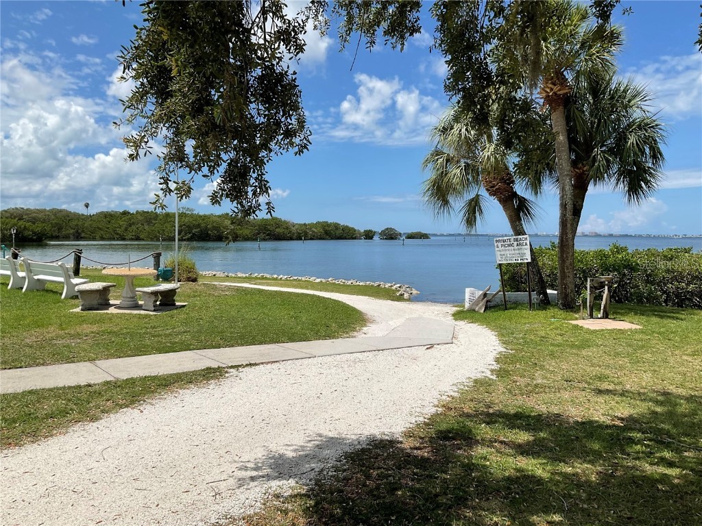 6605 Oregon Street Bradenton FL 34207 - SARASOTA BAY A4668700 image9