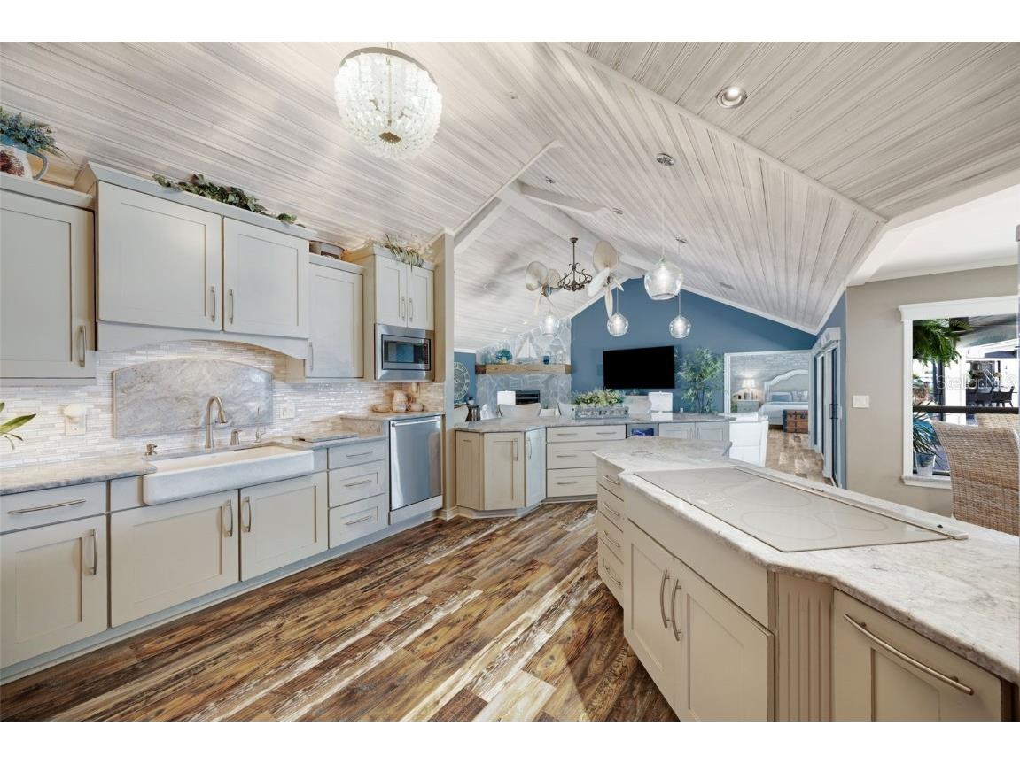 6605 Seabird Way Apollo Beach FL 33572 TB8402476 image16