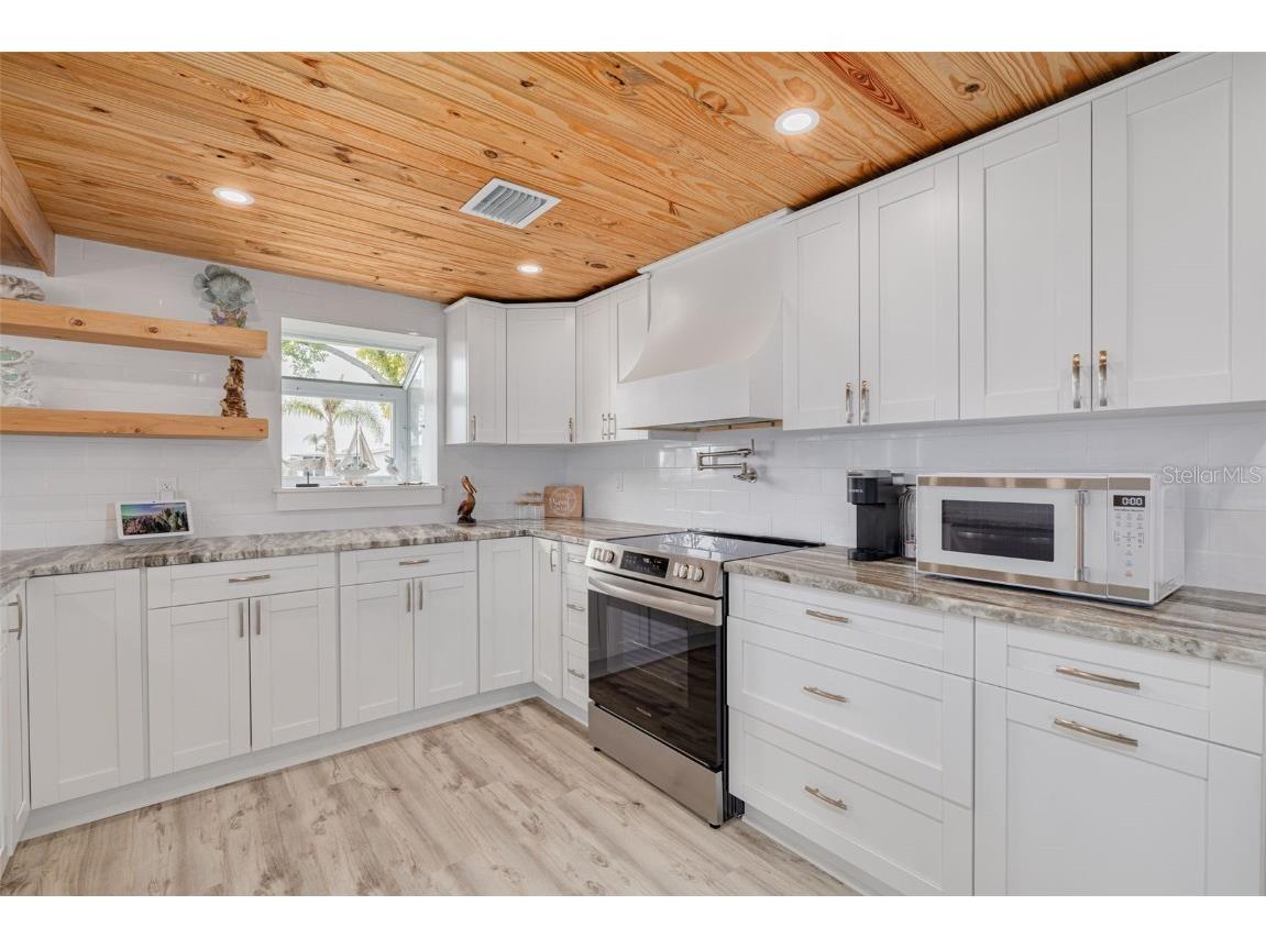 6606 Beach Boulevard Hudson FL 34667 W7881372 image20