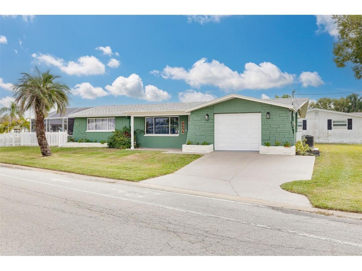 6606 Beach Boulevard Hudson FL 34667 W7881372 image6