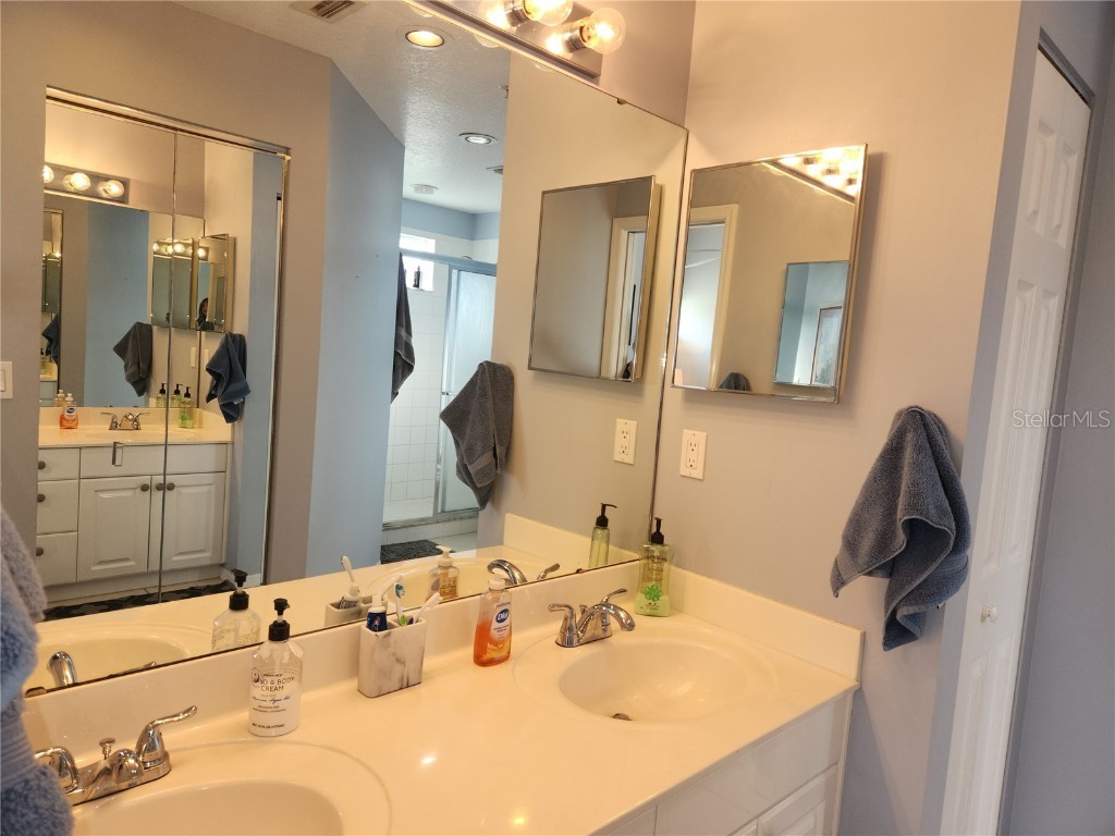 6606 Pineview Terrace #201 Bradenton FL 34203 A4651226 image15