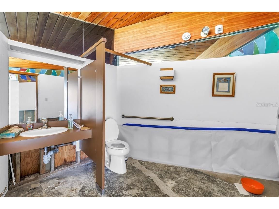 6608 Marina Drive Holmes Beach FL 34217 TB8415541 image18