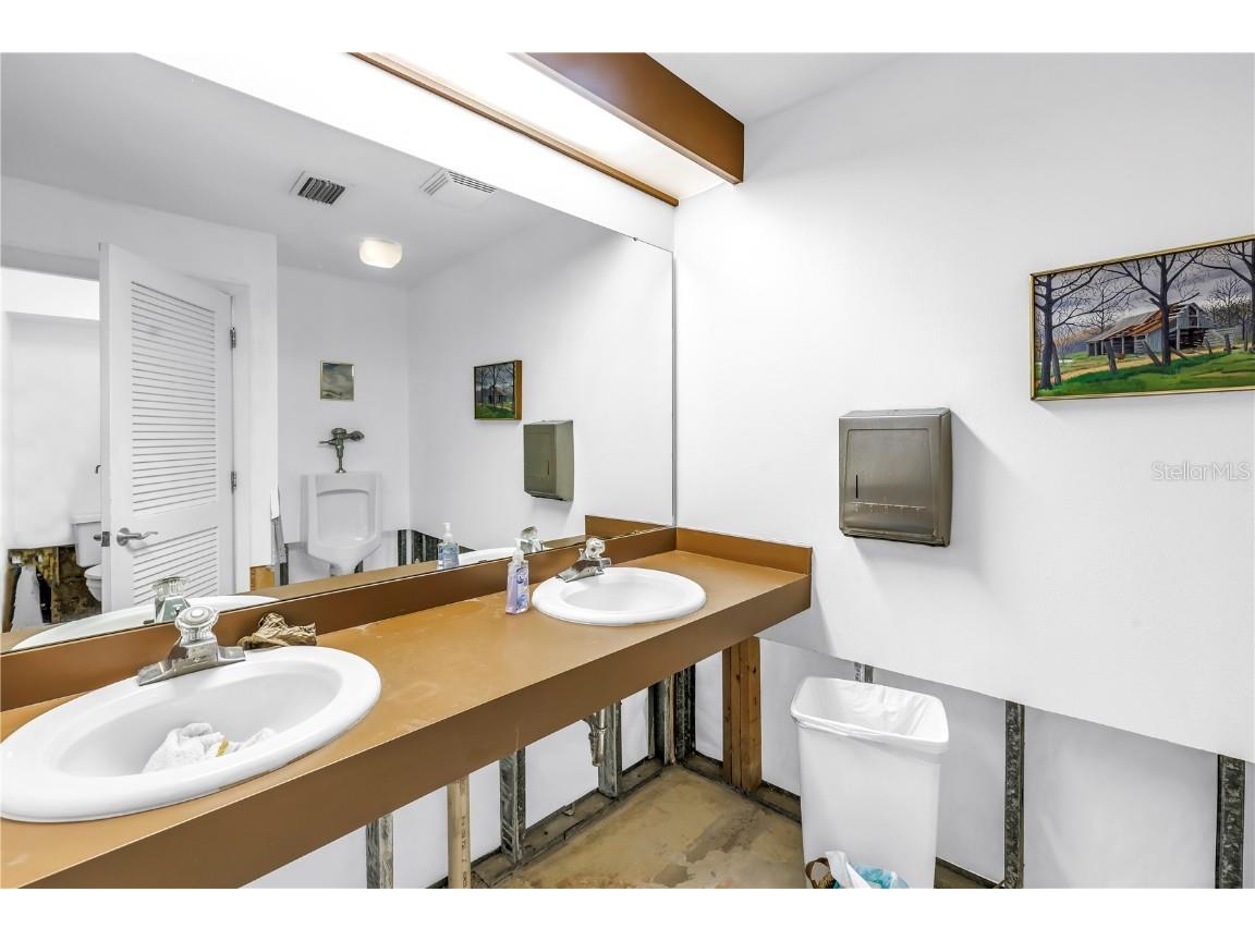6608 Marina Drive Holmes Beach FL 34217 TB8415541 image40