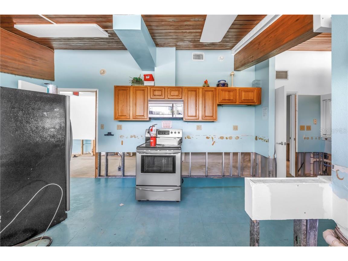 6608 Marina Drive Holmes Beach FL 34217 TB8415541 image44