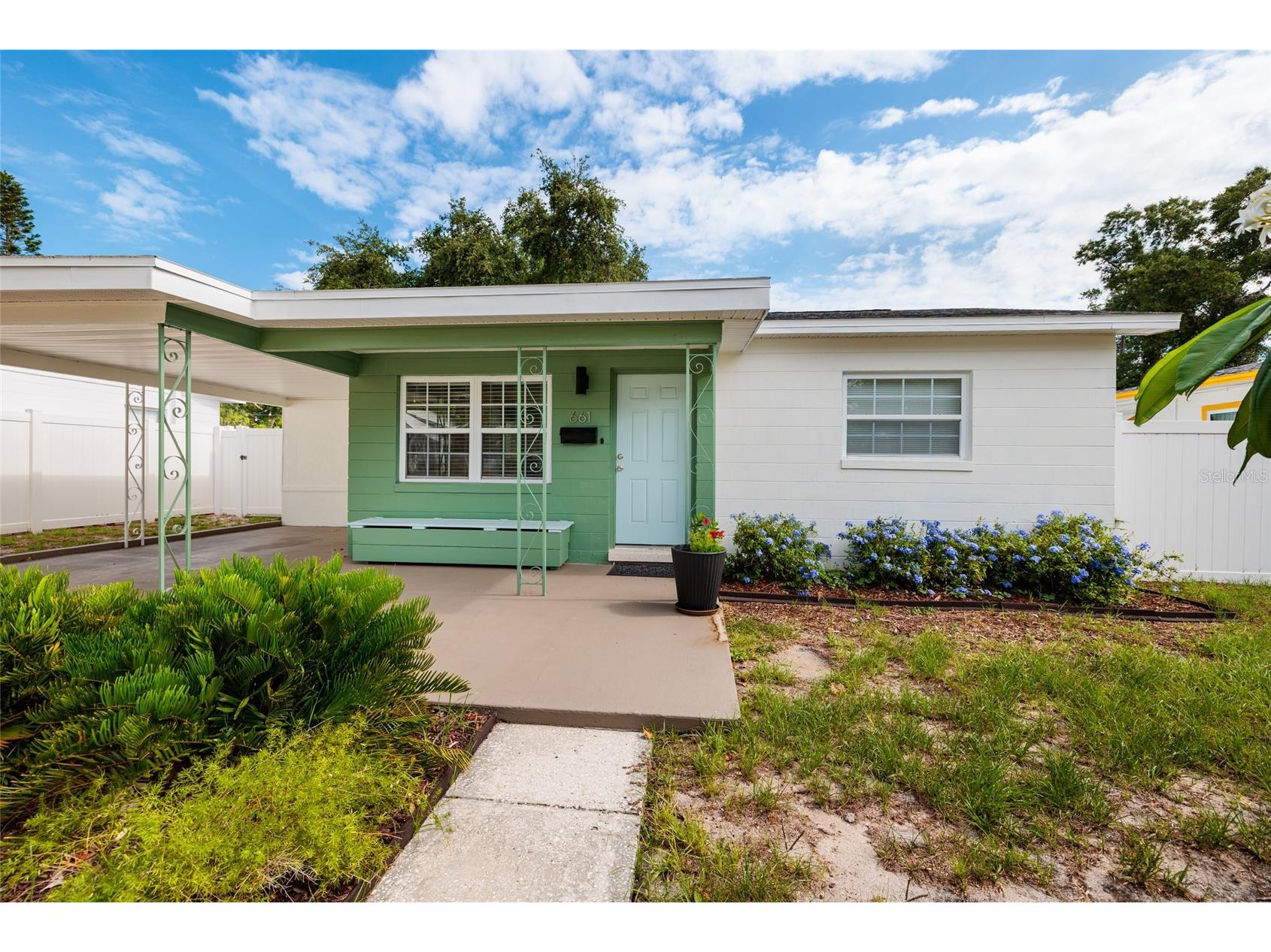 661 63rd Avenue S Saint Petersburg FL 33705 TB8516646 image1
