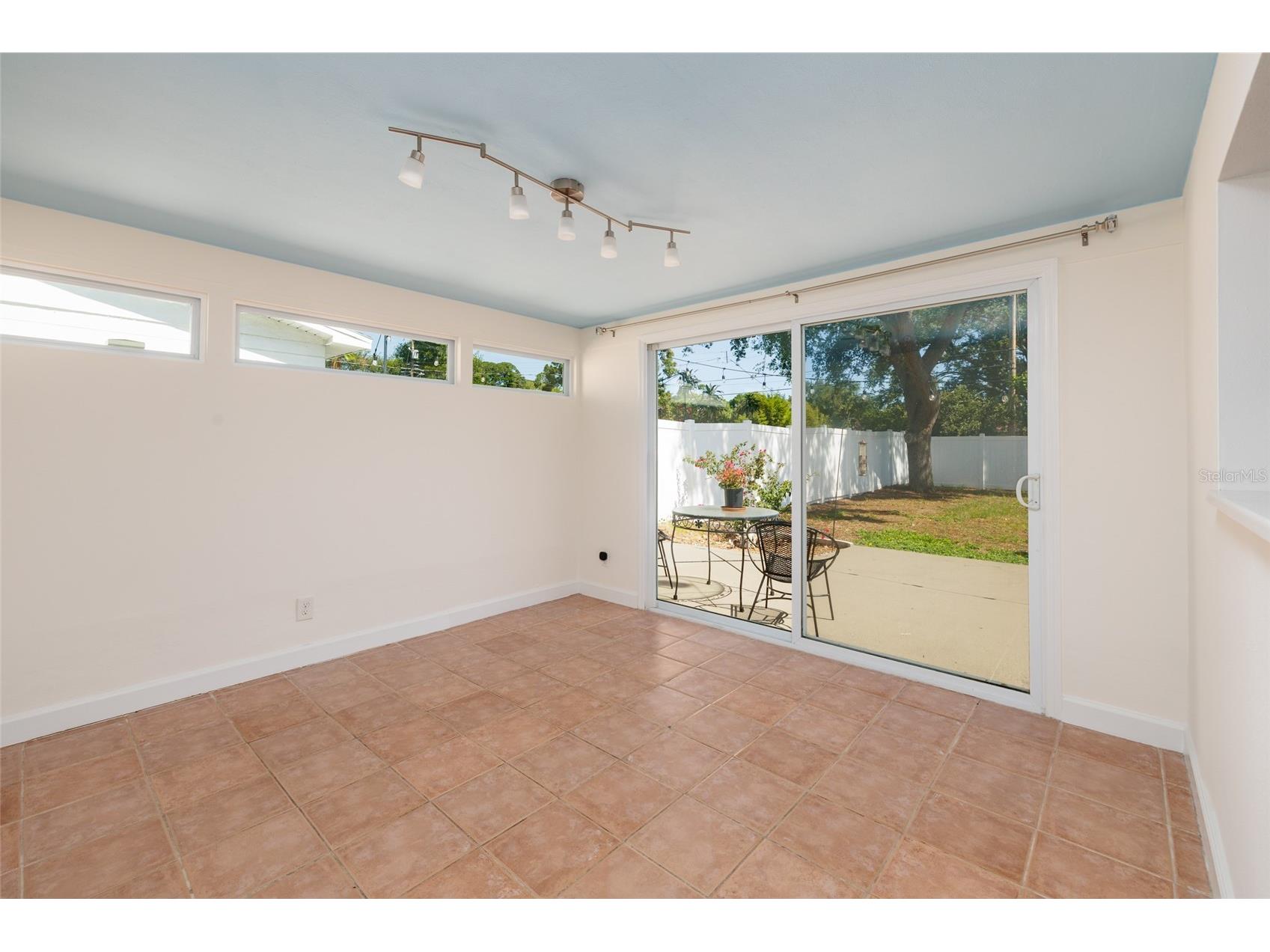 661 63rd Avenue S Saint Petersburg FL 33705 TB8516646 image15