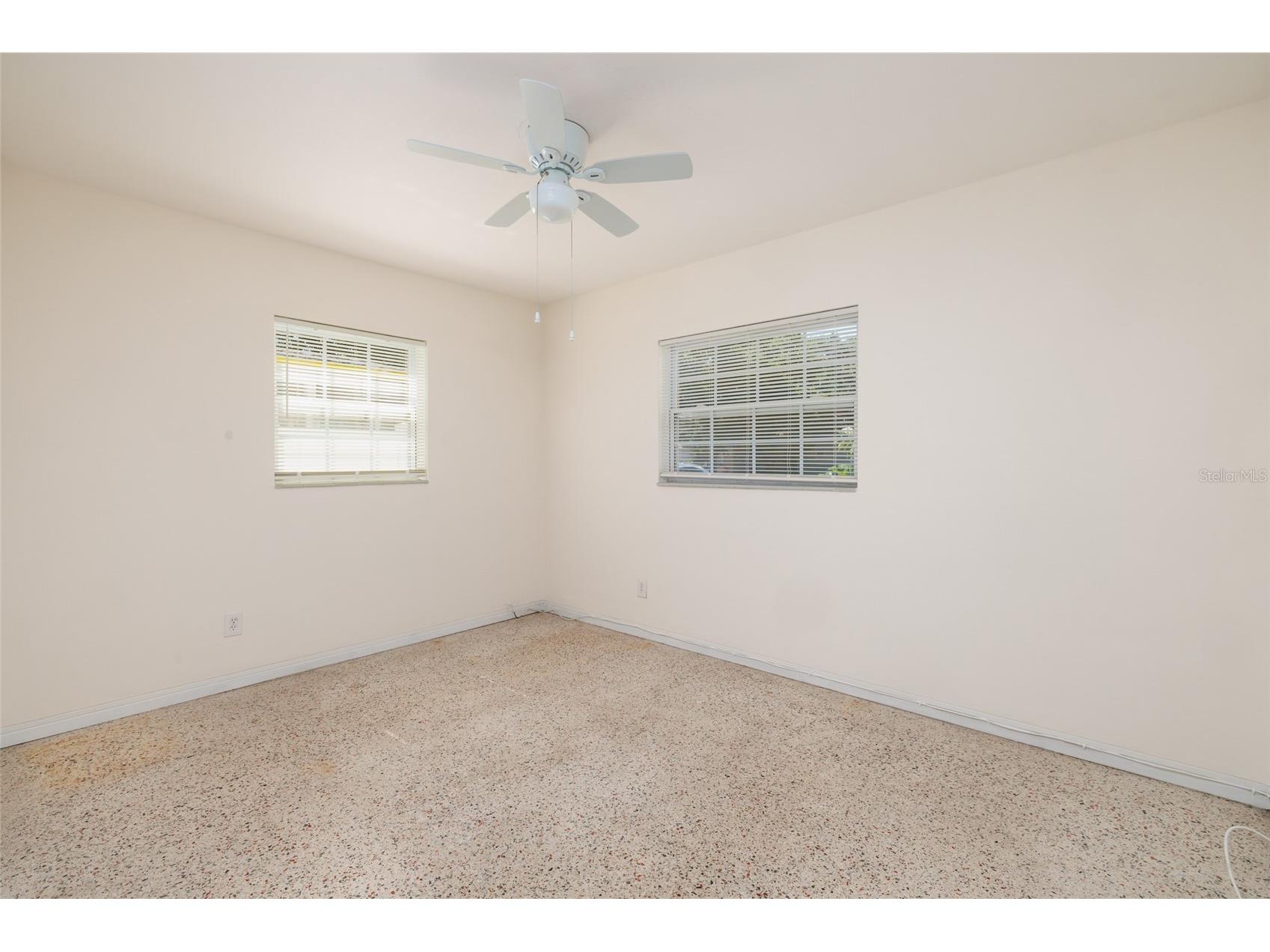 661 63rd Avenue S Saint Petersburg FL 33705 TB8516646 image16