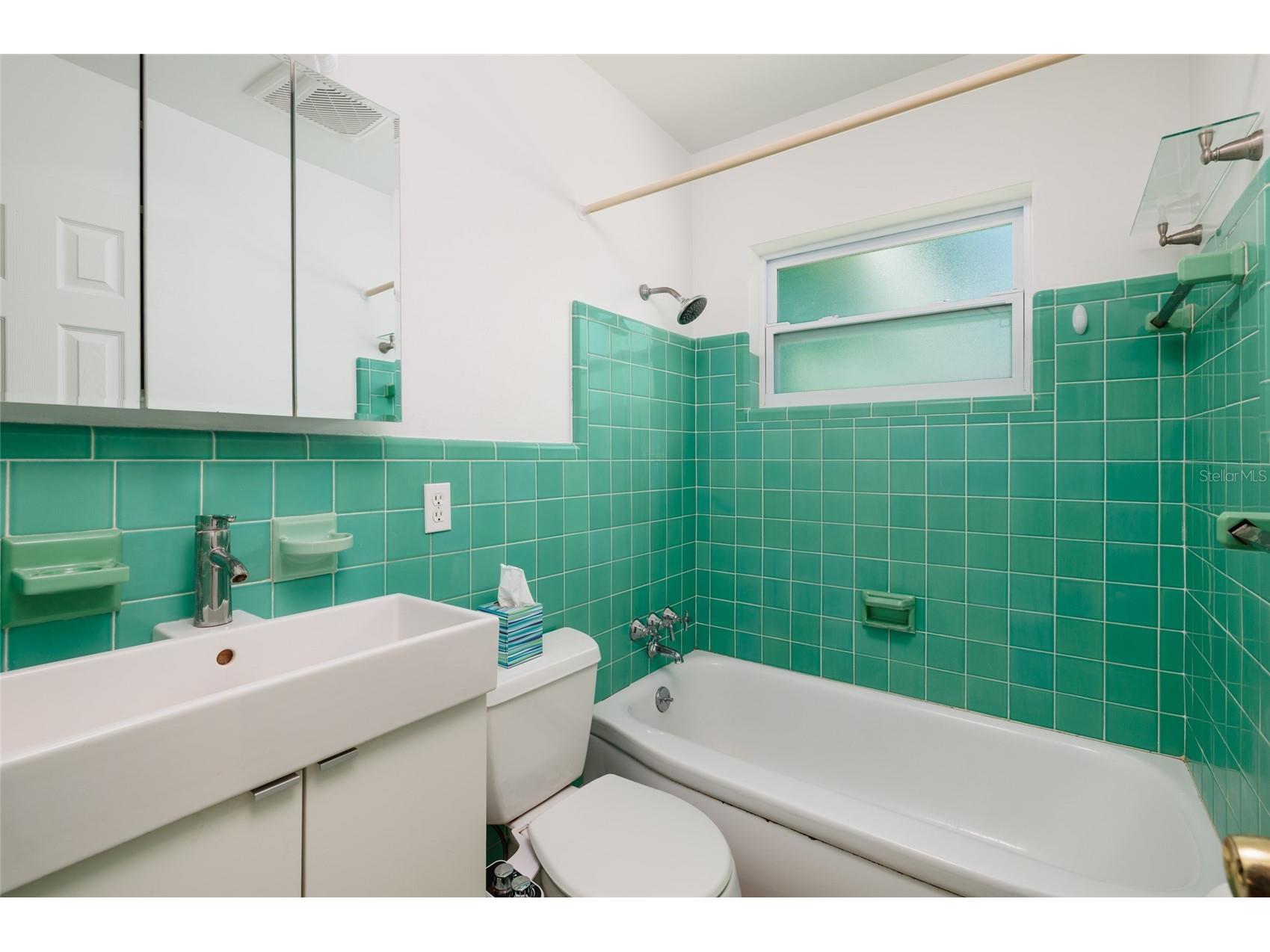661 63rd Avenue S Saint Petersburg FL 33705 TB8516646 image19