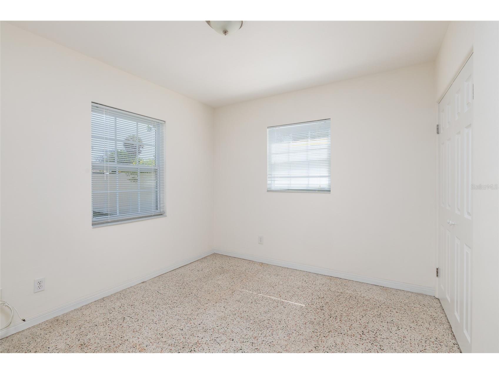 661 63rd Avenue S Saint Petersburg FL 33705 TB8516646 image20