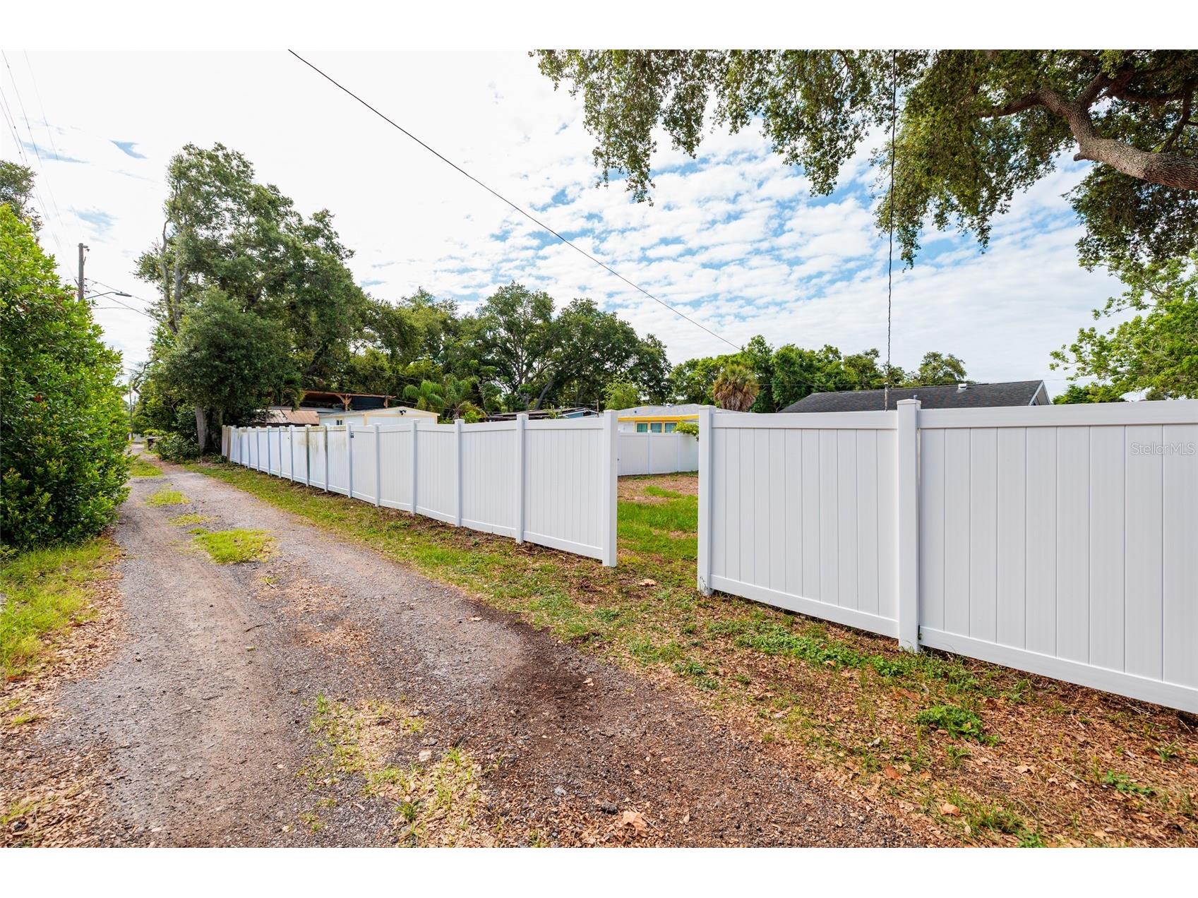 661 63rd Avenue S Saint Petersburg FL 33705 TB8516646 image30