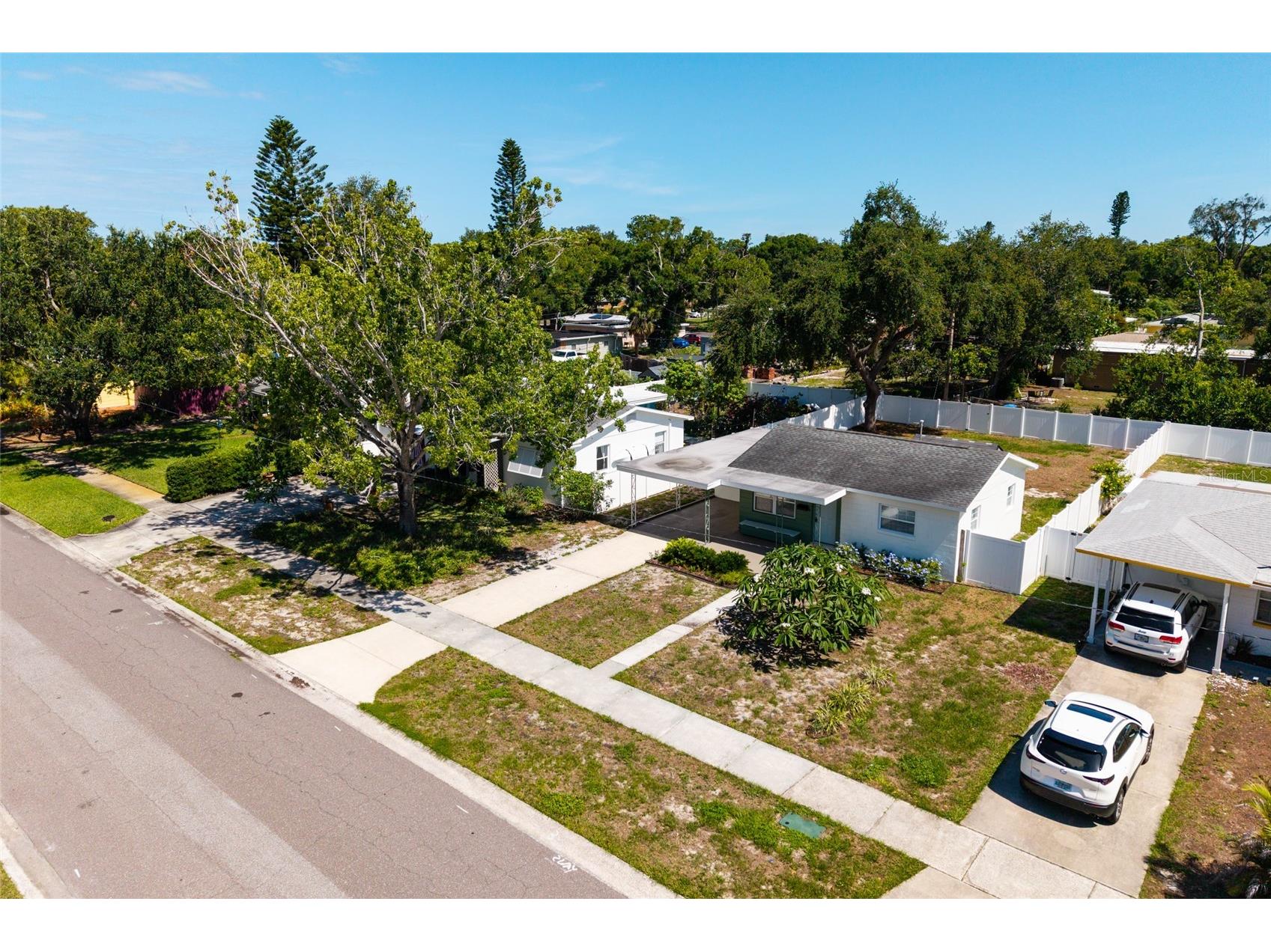 661 63rd Avenue S Saint Petersburg FL 33705 TB8516646 image36