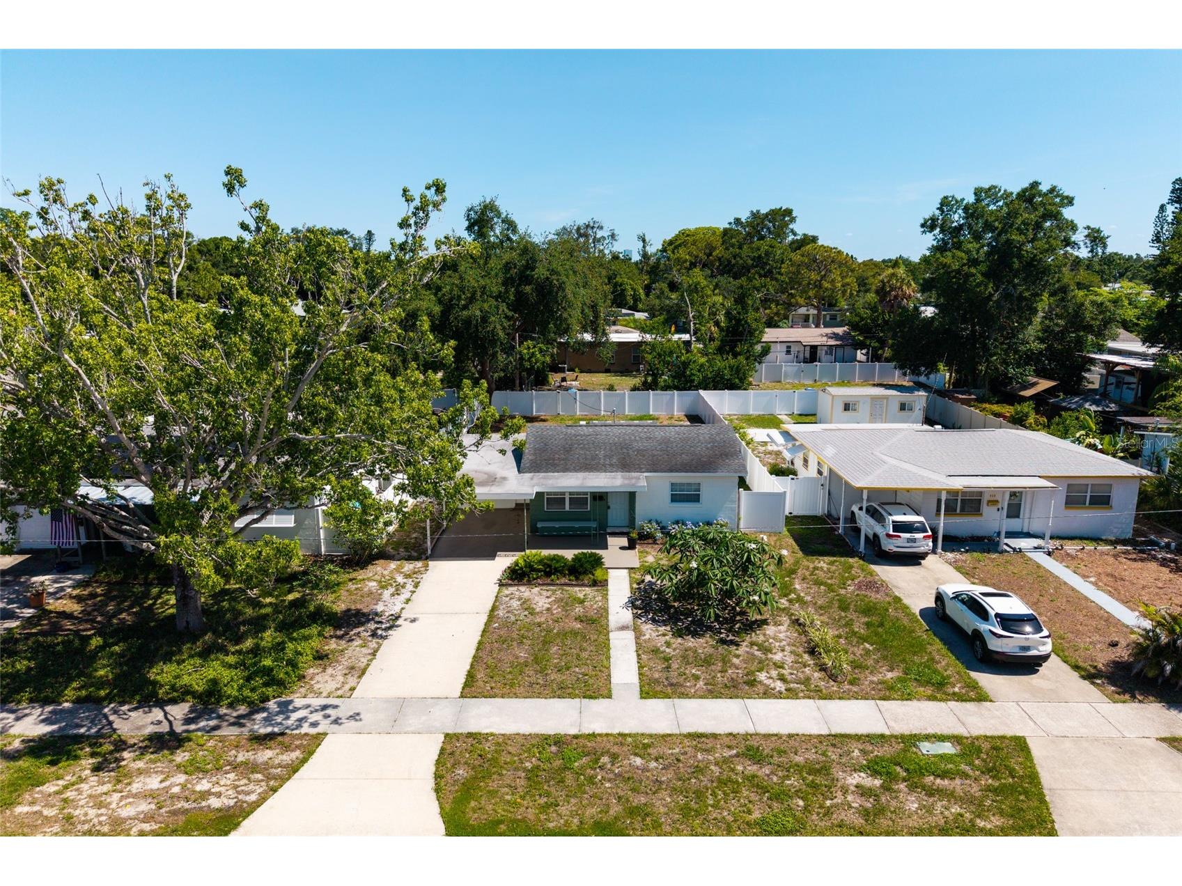 661 63rd Avenue S Saint Petersburg FL 33705 TB8516646 image5