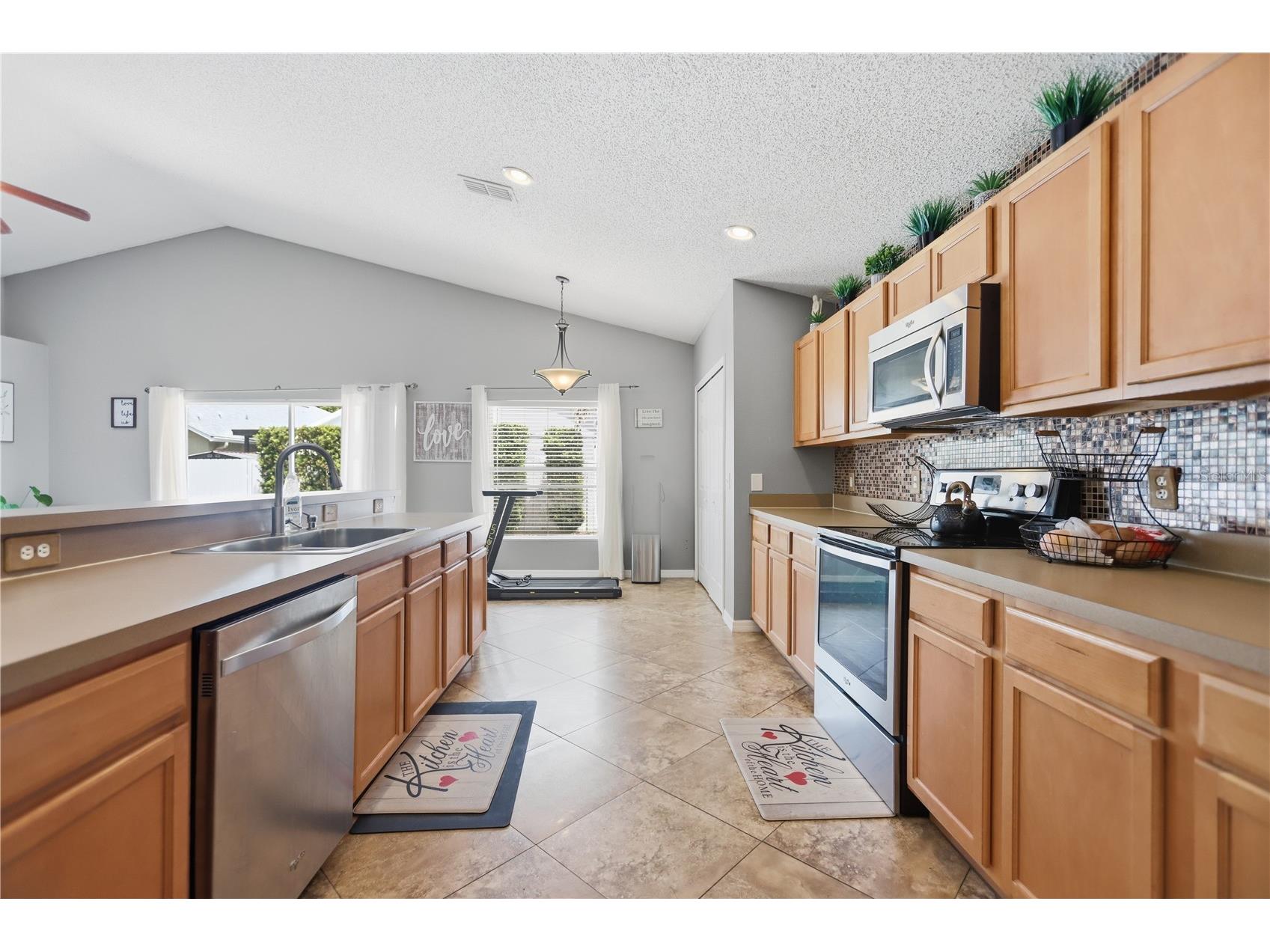 661 Gilmore Stage Road Orange City FL 32763 V4948758 image9