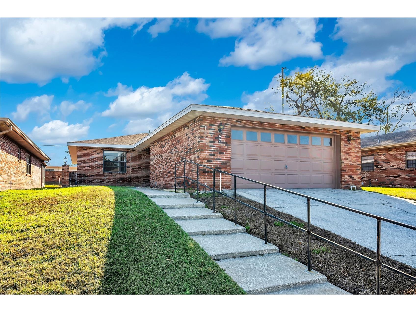 661 Lake Carolyn Circle Lakeland FL 33813 L4959904 image1
