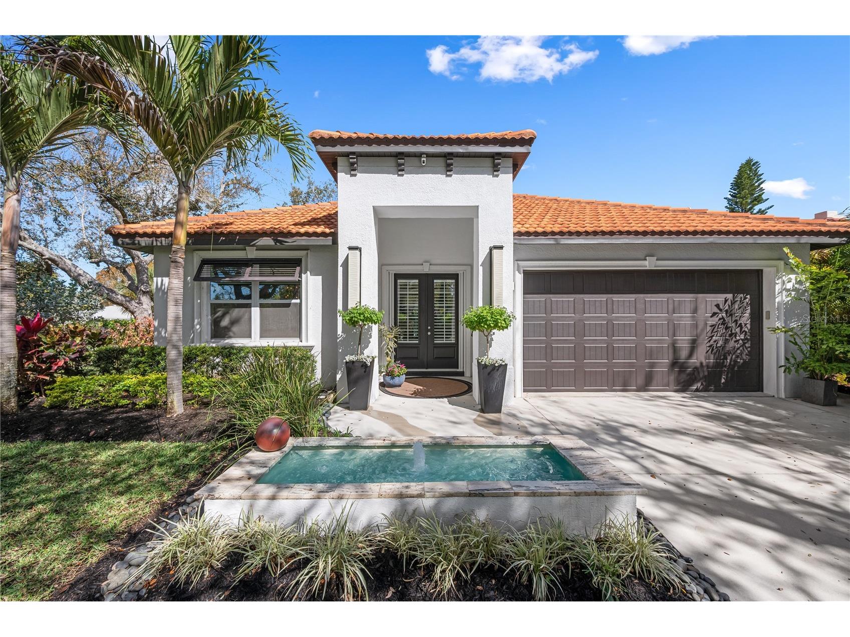 661 Marlin Drive Sarasota FL 34234 A4684972 image1