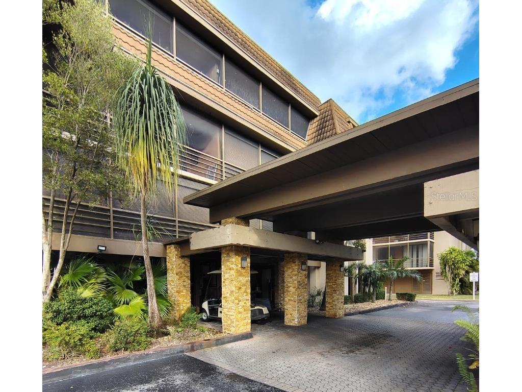 661 NE 195th Street #402 Miami FL 33179 S5136151 image1