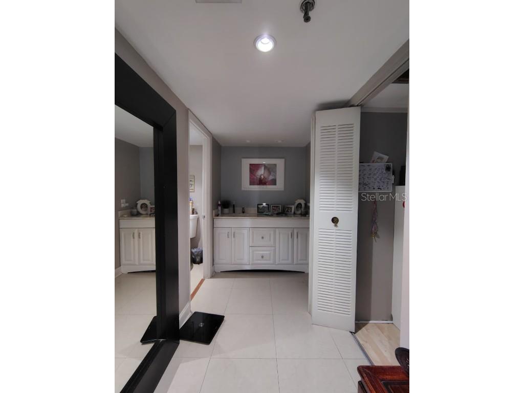 661 NE 195th Street #402 Miami FL 33179 S5136151 image16