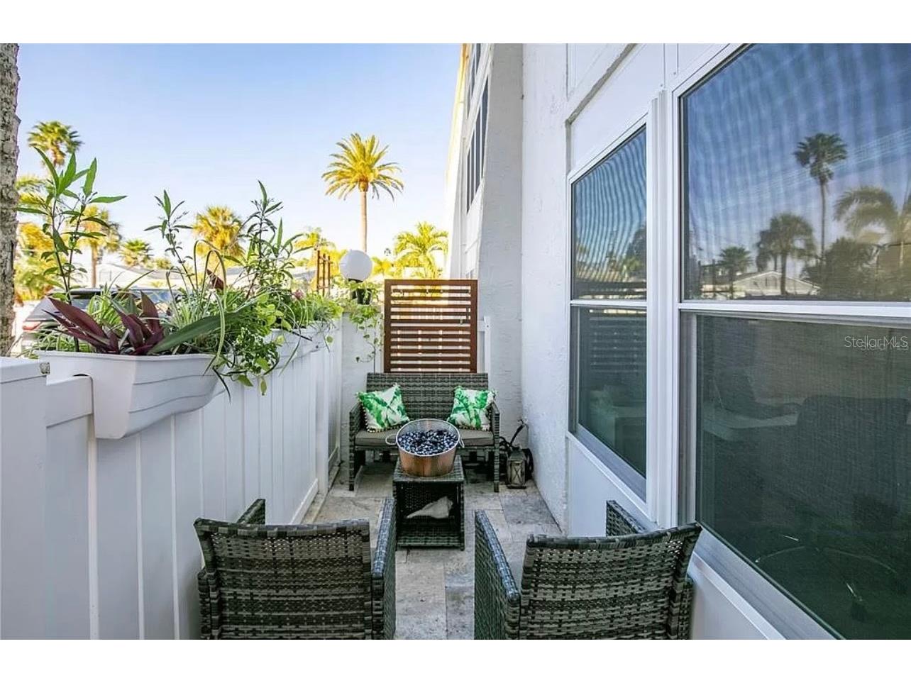 661 Poinsettia Avenue #104 Clearwater Beach FL 33767 TB8494525 image2