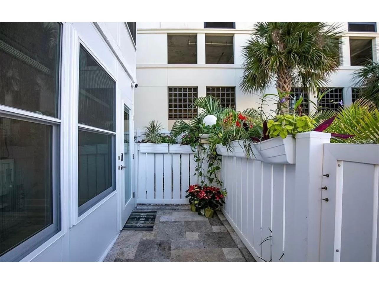 661 Poinsettia Avenue #104 Clearwater Beach FL 33767 TB8494525 image3