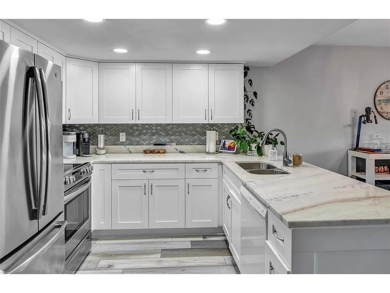 661 Poinsettia Avenue #104 Clearwater Beach FL 33767 TB8494525 image9