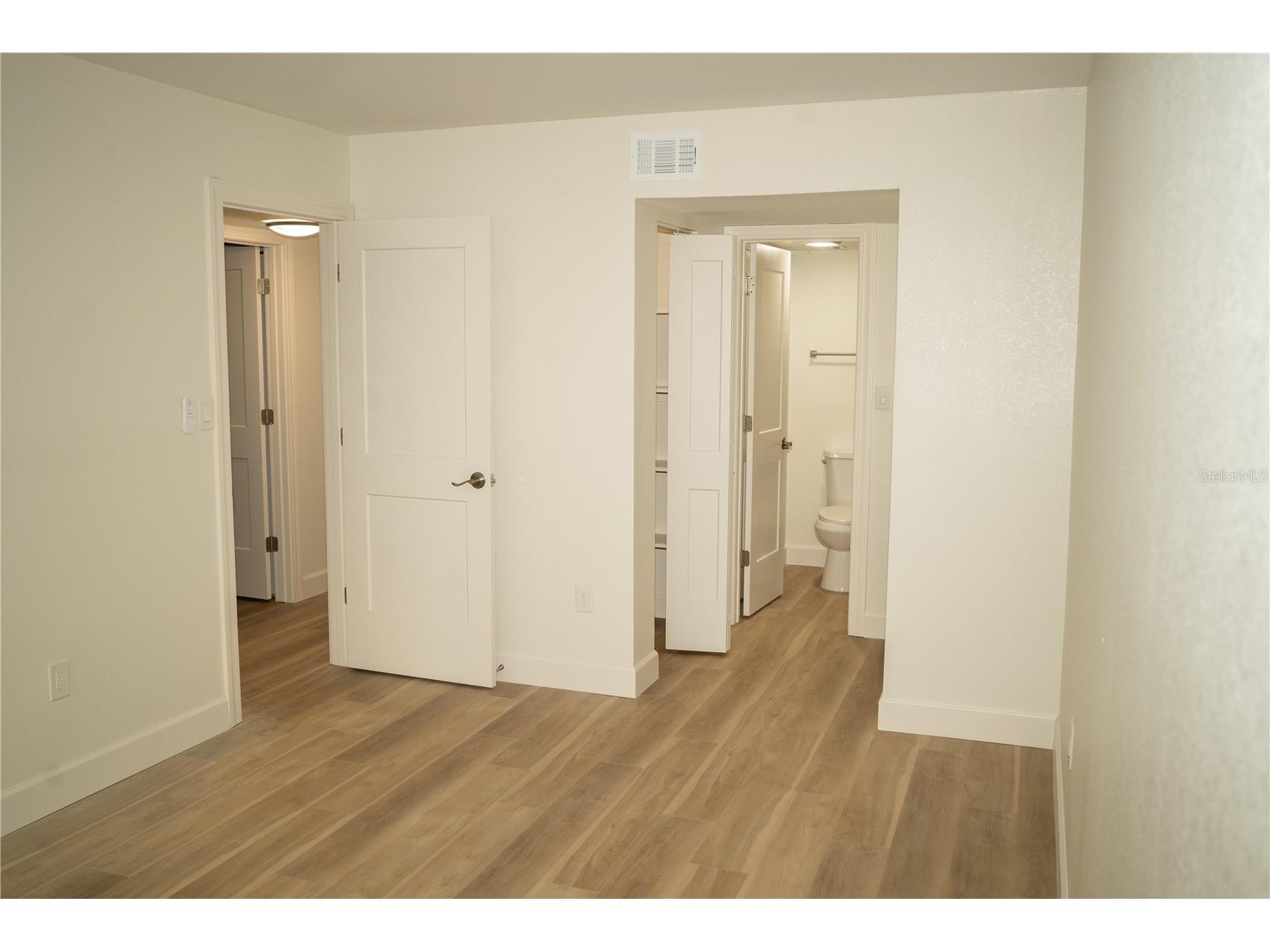 661 Poinsettia Avenue #108 Clearwater Beach FL 33767 TB8508138 image14