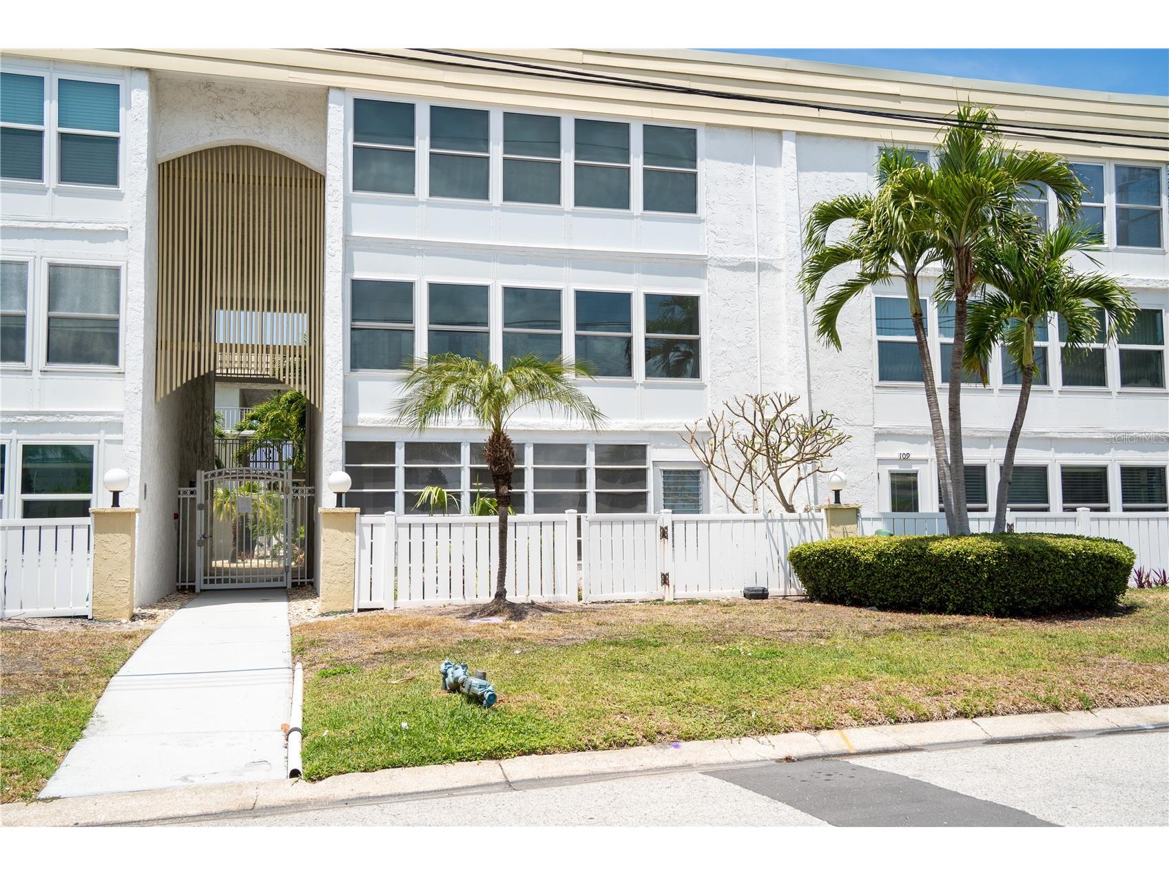 661 Poinsettia Avenue #108 Clearwater Beach FL 33767 TB8508138 image25