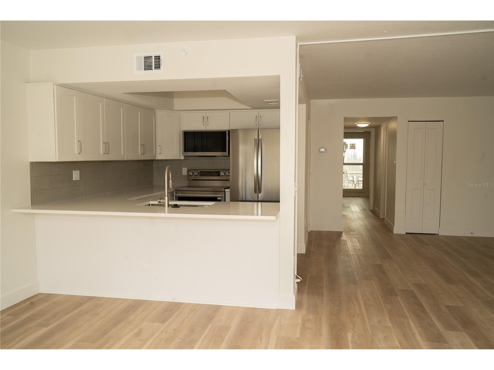 661 Poinsettia Avenue #108 Clearwater Beach FL 33767 TB8508138 image7