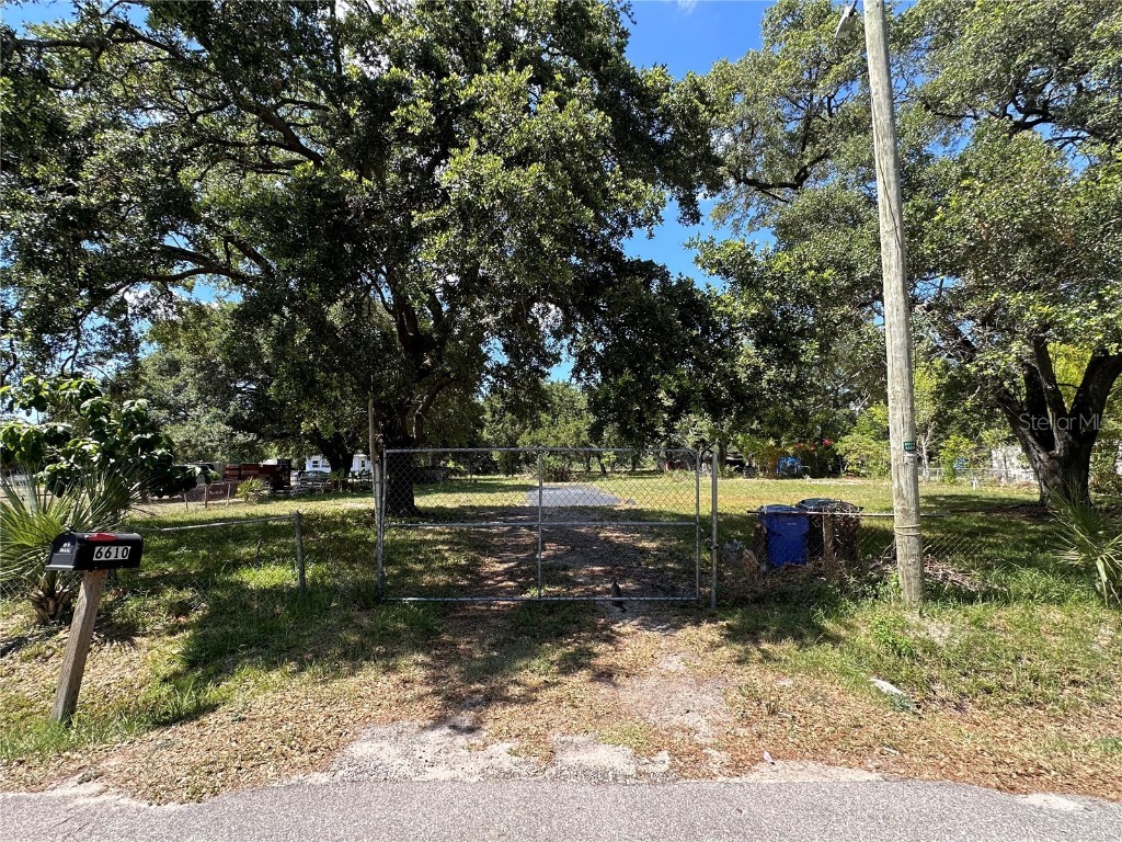 6610 32nd Avenue S Tampa FL 33619 T3527998 image1