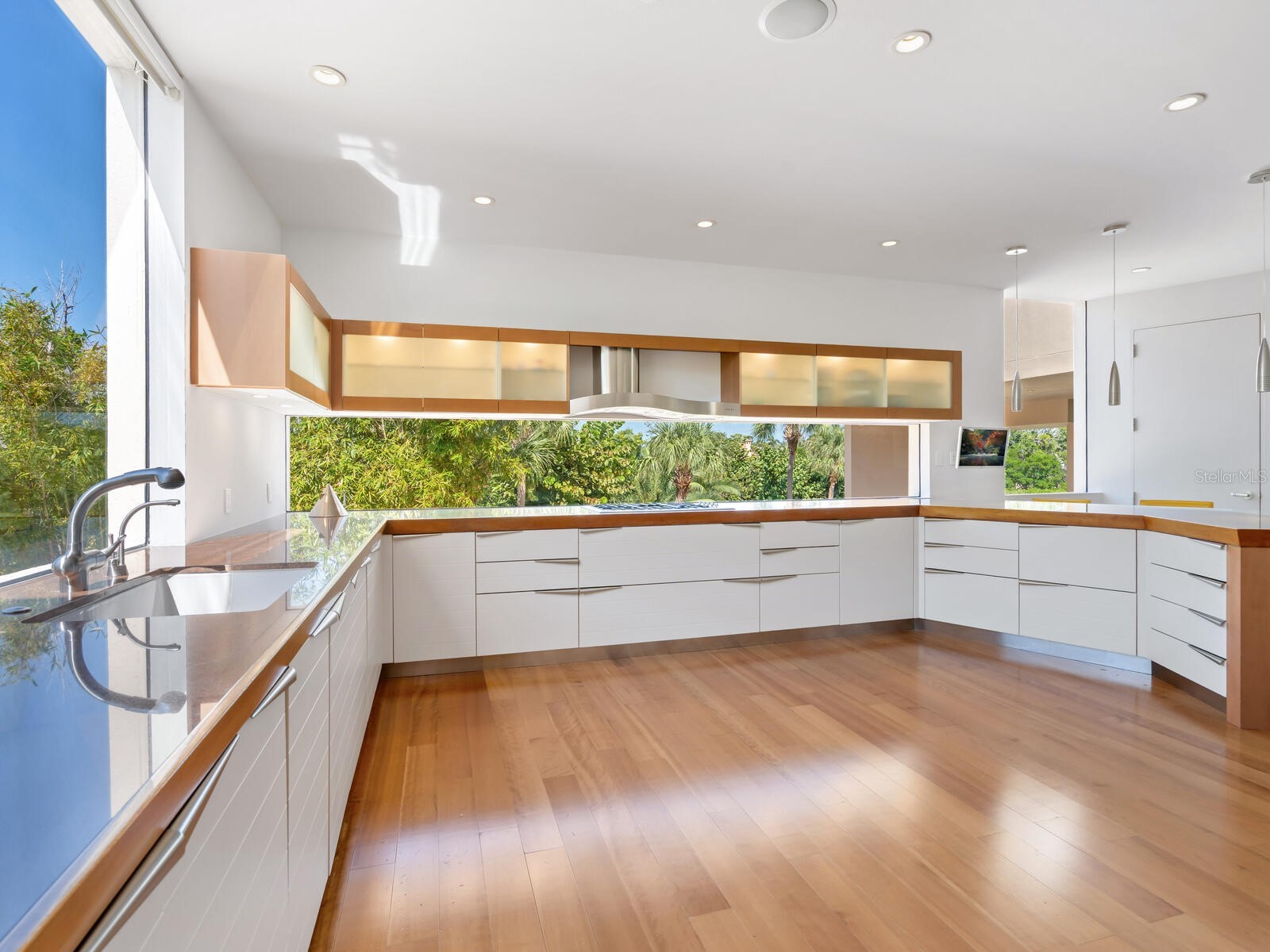6610 Gulf Of Mexico Drive Longboat Key FL 34228 A4681242 image27