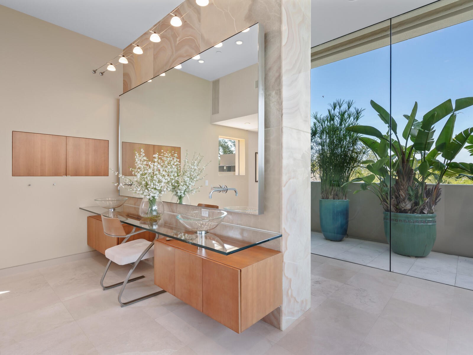 6610 Gulf Of Mexico Drive Longboat Key FL 34228 A4681242 image38