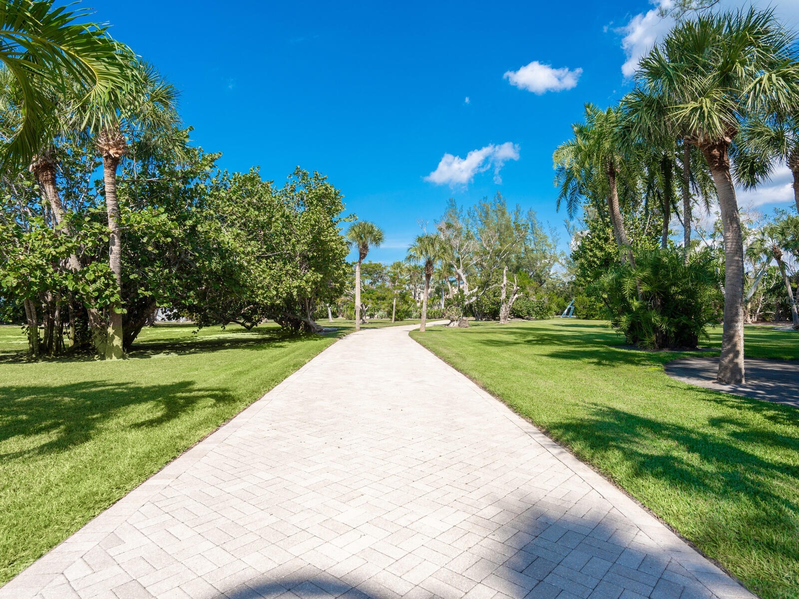 6610 Gulf Of Mexico Drive Longboat Key FL 34228 A4681242 image51