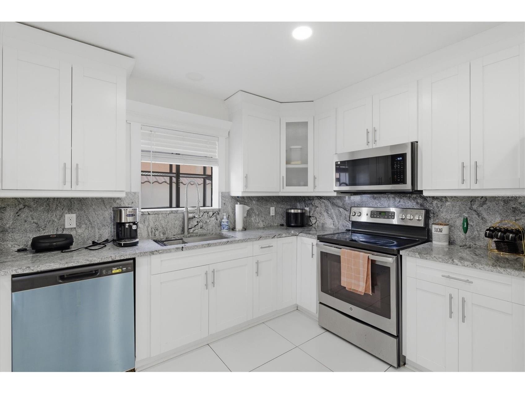6611 N Hale Avenue Tampa FL 33614 TB8513304 image14