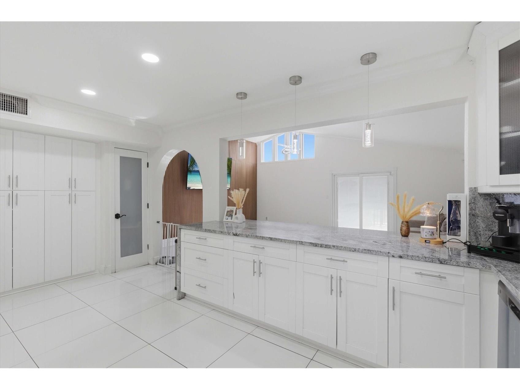6611 N Hale Avenue Tampa FL 33614 TB8513304 image15