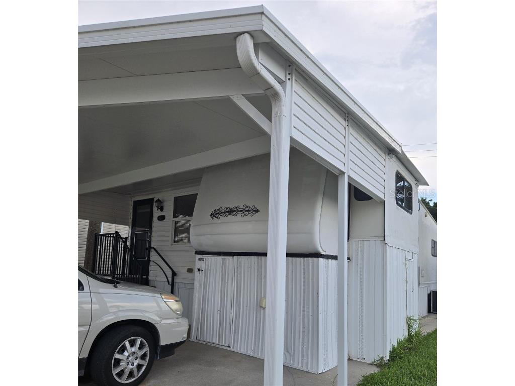 6611 SE 51st Street #III Okeechobee FL 34974 - CANAL TO LAKE OKEECHOBEE OK224512 image1