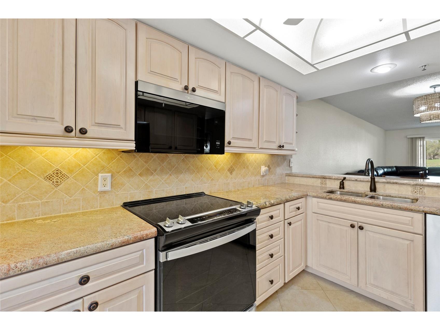 6611 Stone River Road #102 Bradenton FL 34203 A4686117 image6