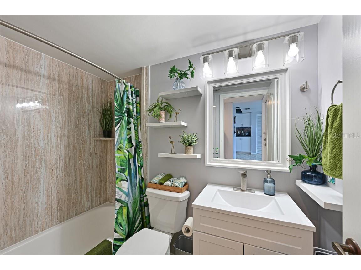 6611 Stone River Road #106 Bradenton FL 34203 A4671247 image33