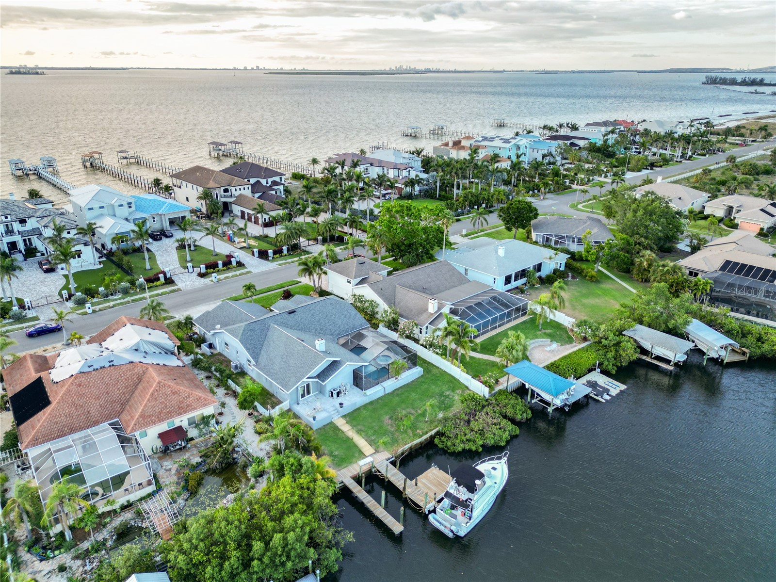 6611 Surfside Boulevard Apollo Beach FL 33572 TB8480262 image34
