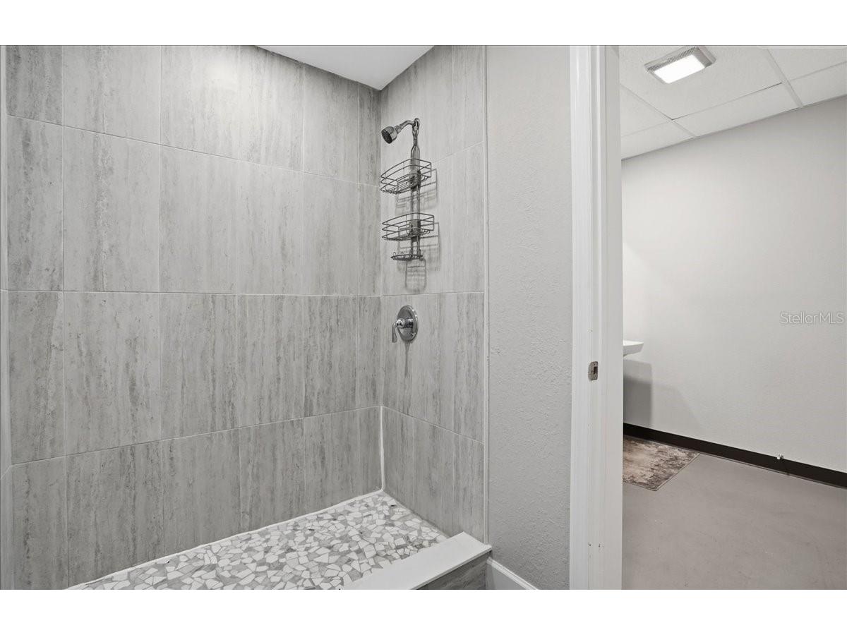 6612 26th Court E Sarasota FL 34243 TB8454310 image11