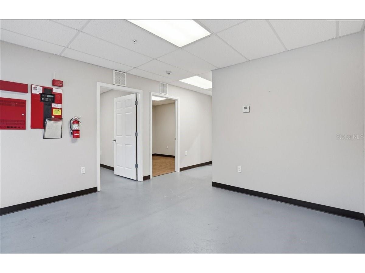 6612 26th Court E Sarasota FL 34243 TB8454310 image3